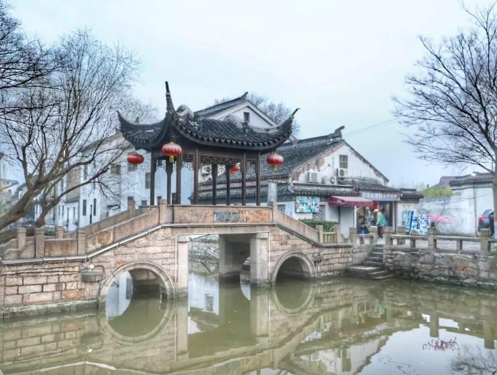 济宁市兖州区漕河派出所举行赃物发还仪式